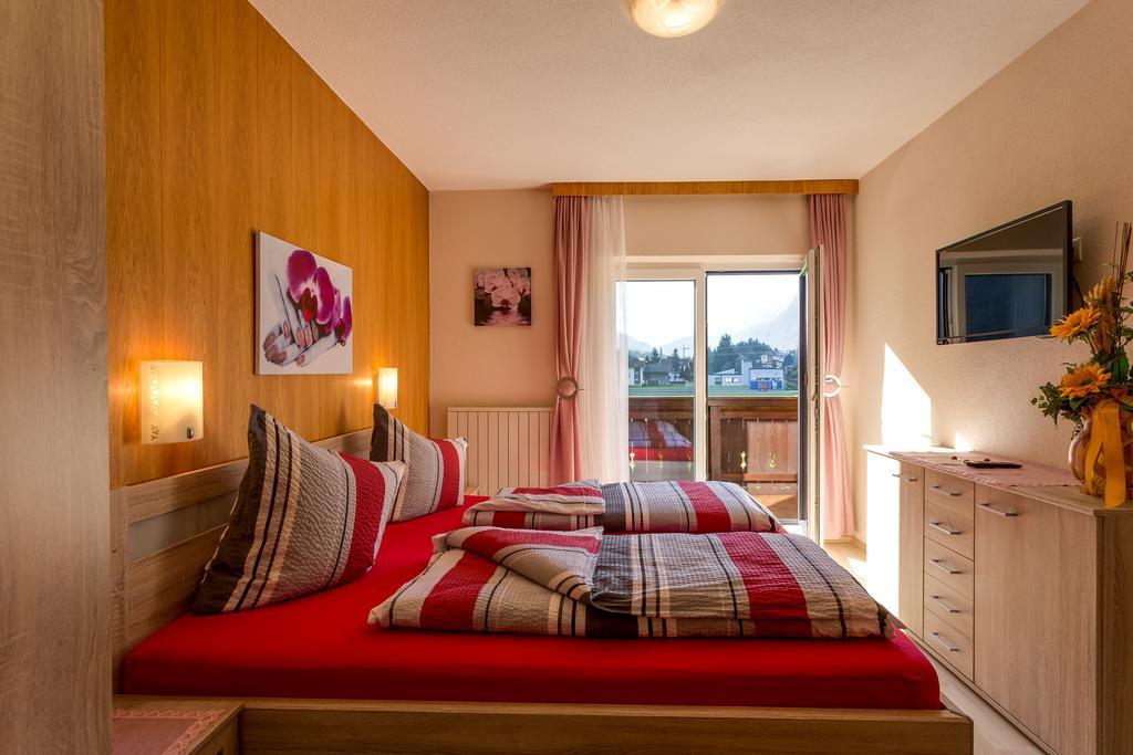 Biancas Ferienwohnung Im Haus Roswitha Tumpen Exterior foto